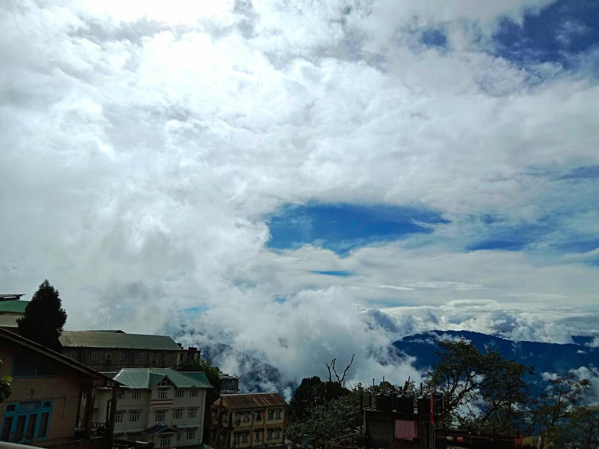 다르질링 Hidden Monkey Backpackers, Railway Station, Darjeeling 호스텔 외부 사진
